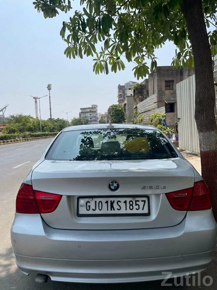BMW 320d 2010 Silver Sedan