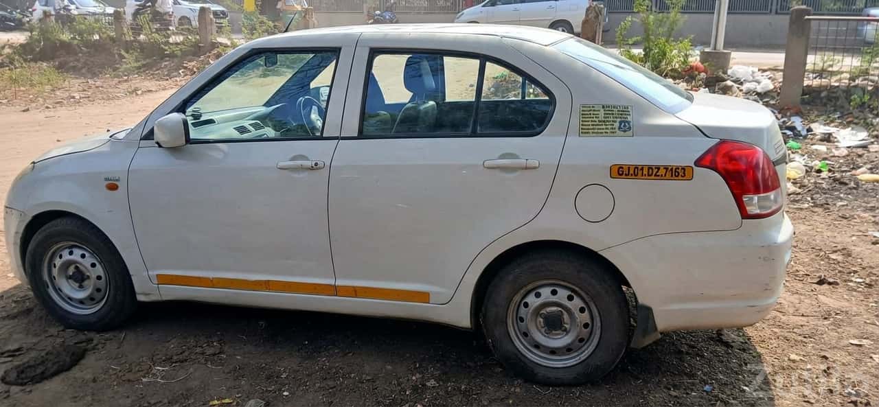 Maruti Swift Dzire 2016 White Sedan Maruti Swift Dzire 2016 White Sedan