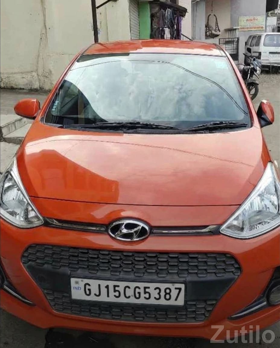 Hyundai Grand i10 Magna CNG – Orange Hyundai Grand i10 Magna CNG – Orange