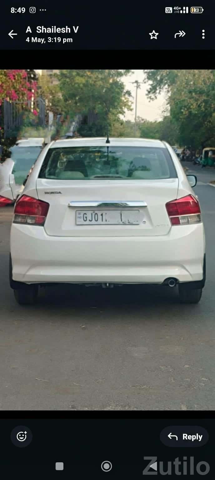Honda City i-VTEC S White Sedan Honda City i-VTEC S White Sedan