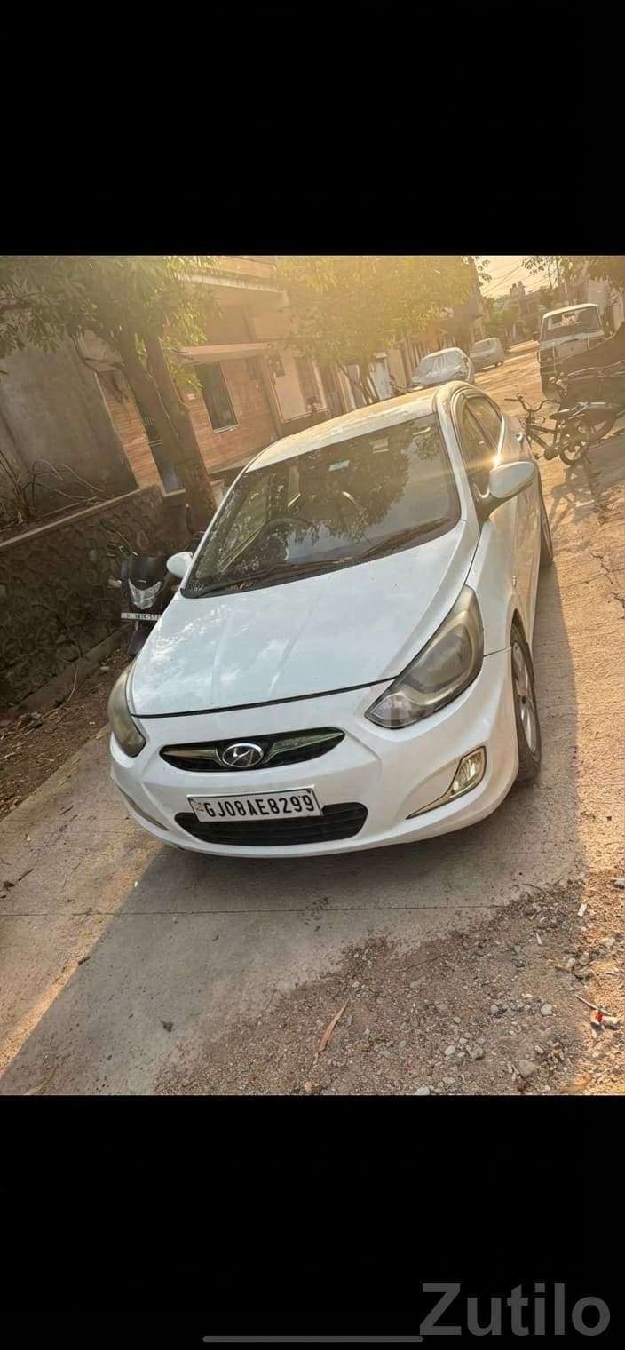 2012 Hyundai Verna Fluidic White Sedan