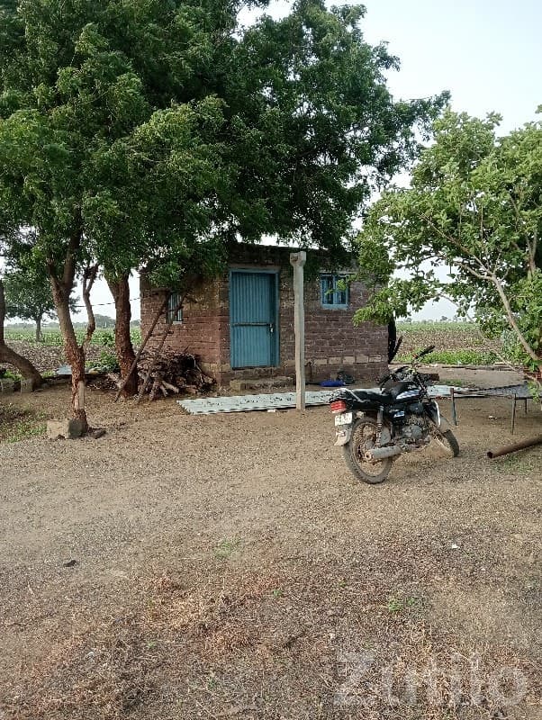 Agricultural Plot with Farm House, Lathi