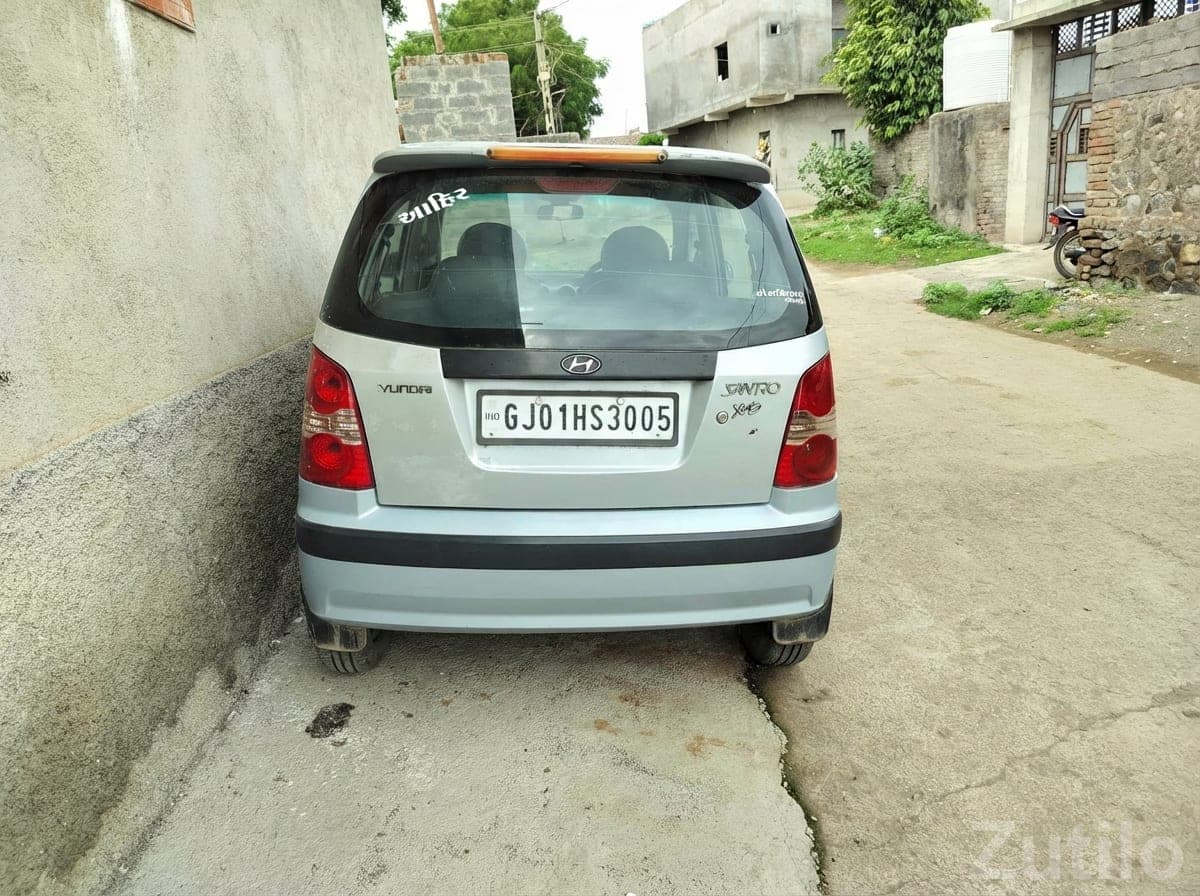 Hyundai Santro XG Silver Hatchback Hyundai Santro XG Silver Hatchback