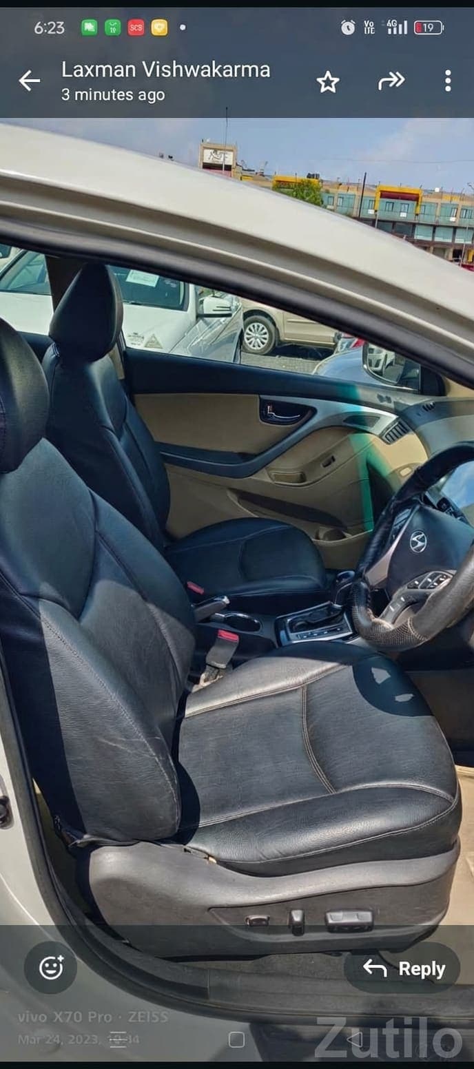 Hyundai Elantra Automatic with Leather Seats
