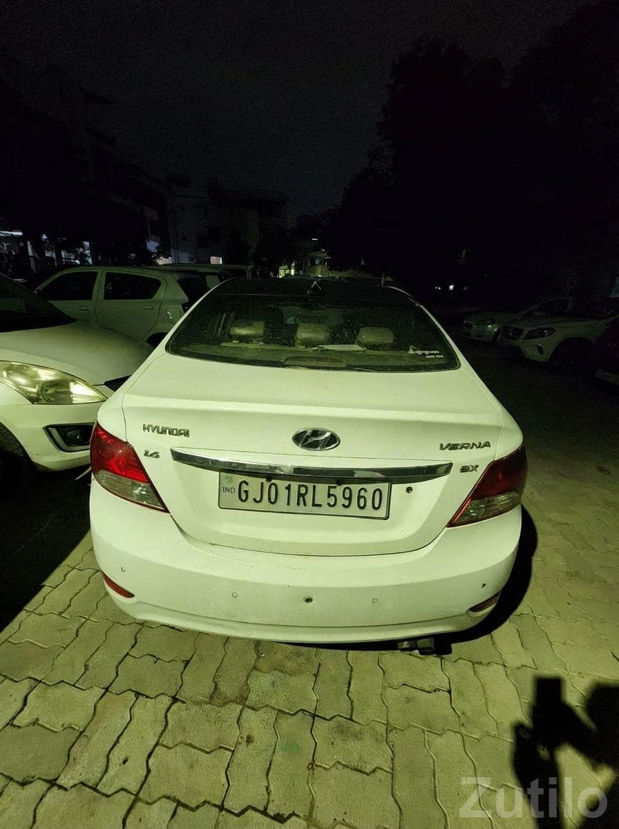 Hyundai Verna Fluidic Diesel SX White