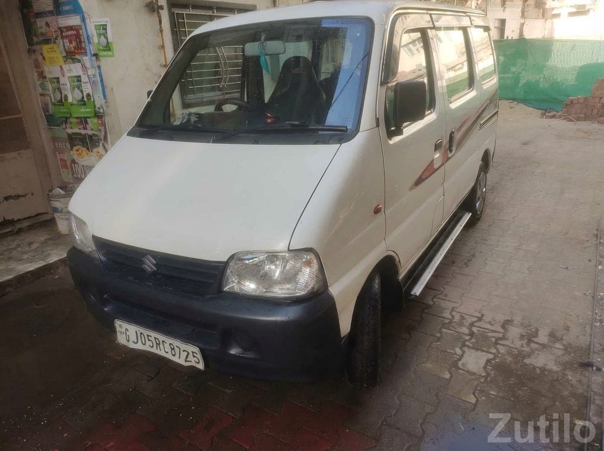 Maruti Suzuki Eeco 5 Seater White Van