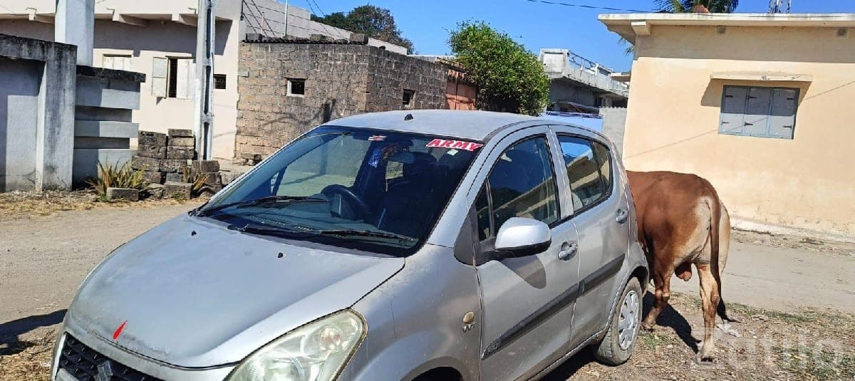 Maruti Suzuki Ritz Silver Hatchback