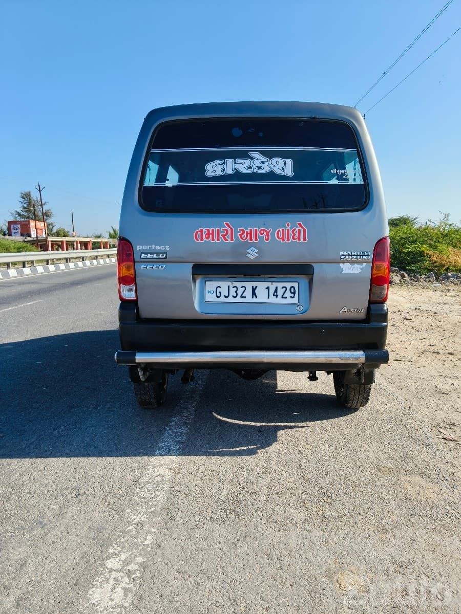 Maruti Suzuki Eeco Silver Family Van