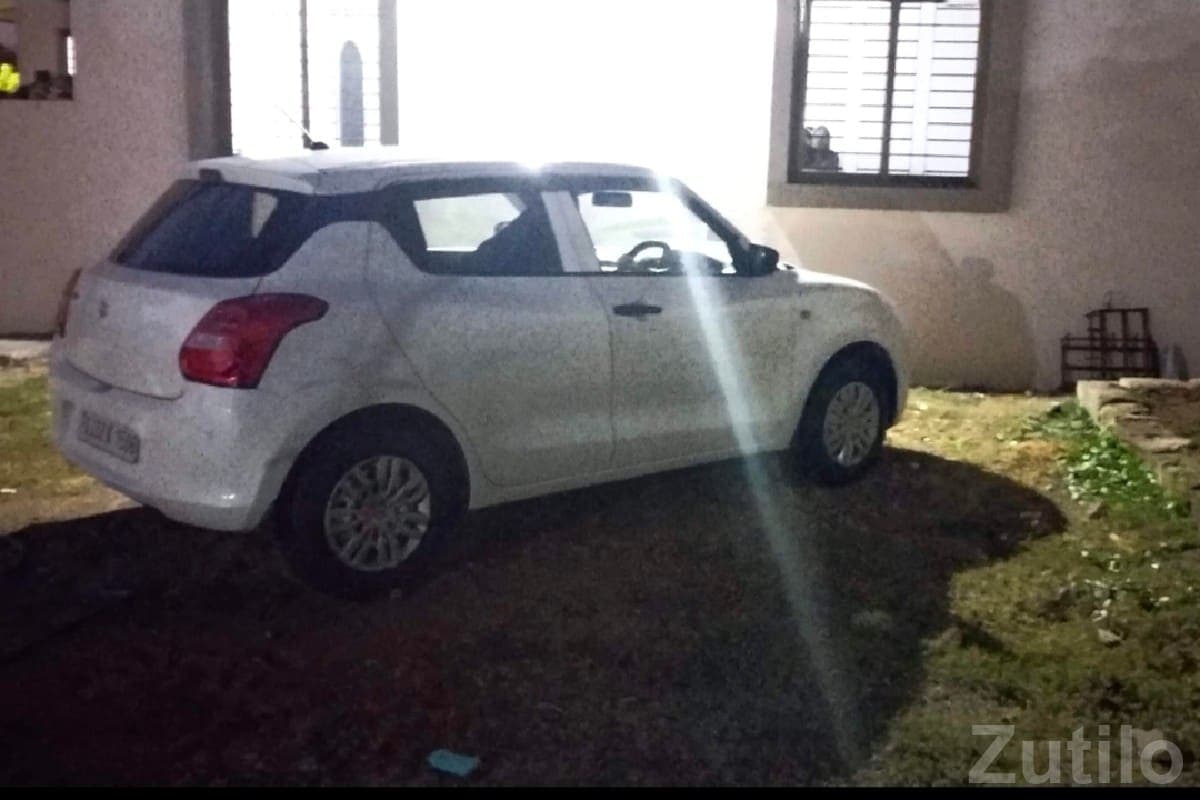 White Maruti Swift LXi for Sale