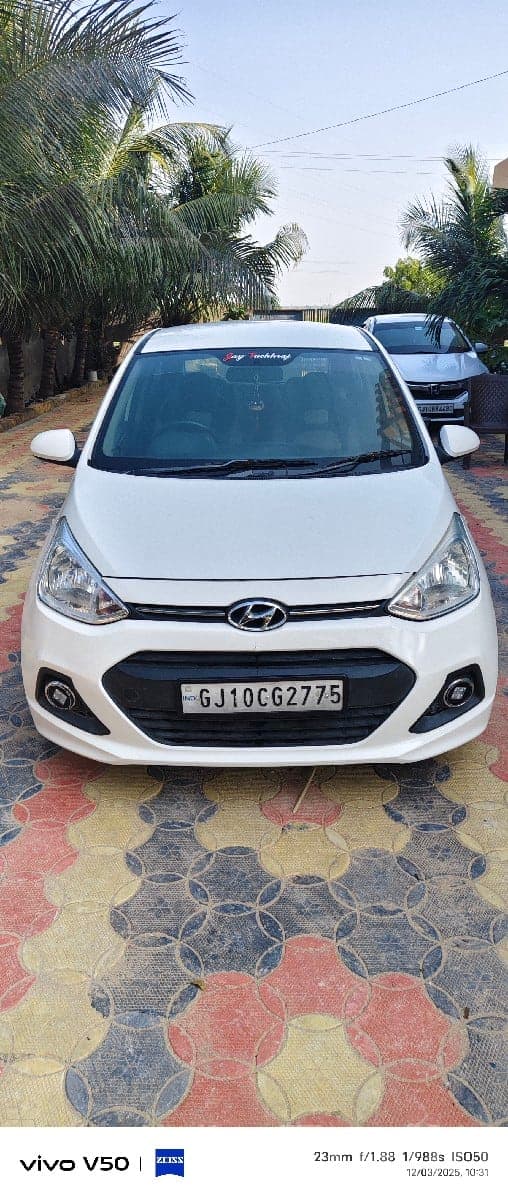 Hyundai i10 Grand White – Well Maintained