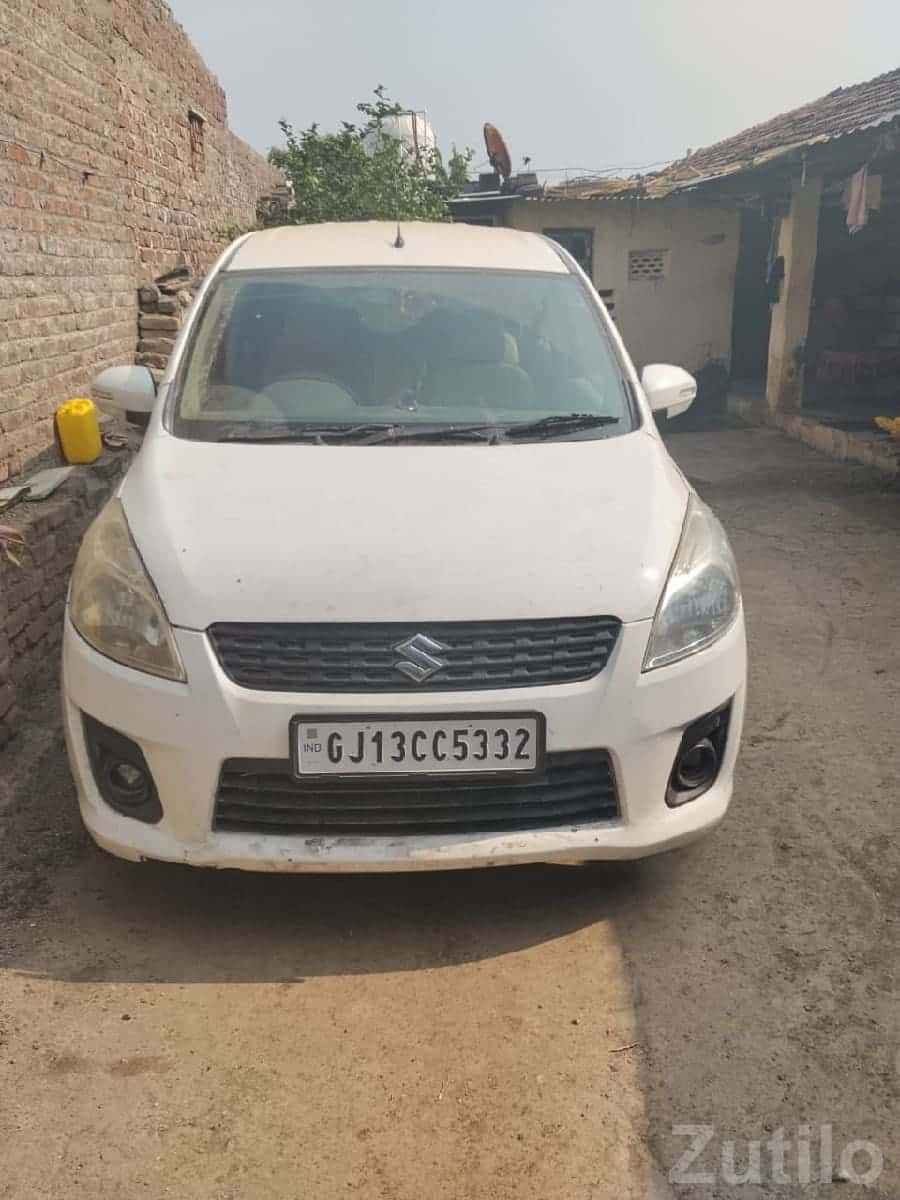 White Maruti Suzuki Ertiga MPV for Sale White Maruti Suzuki Ertiga MPV for Sale