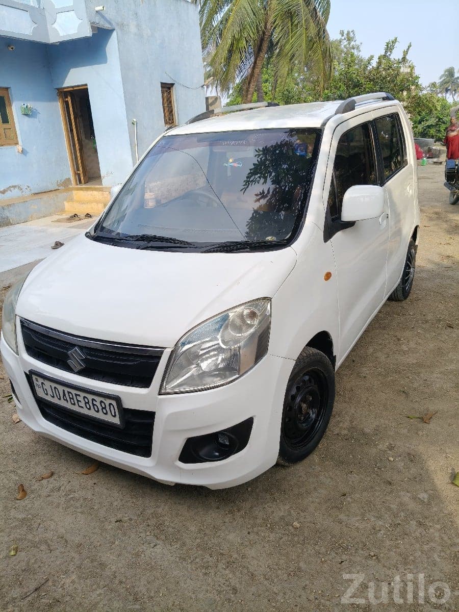 2013 Maruti WagonR White – Family Car