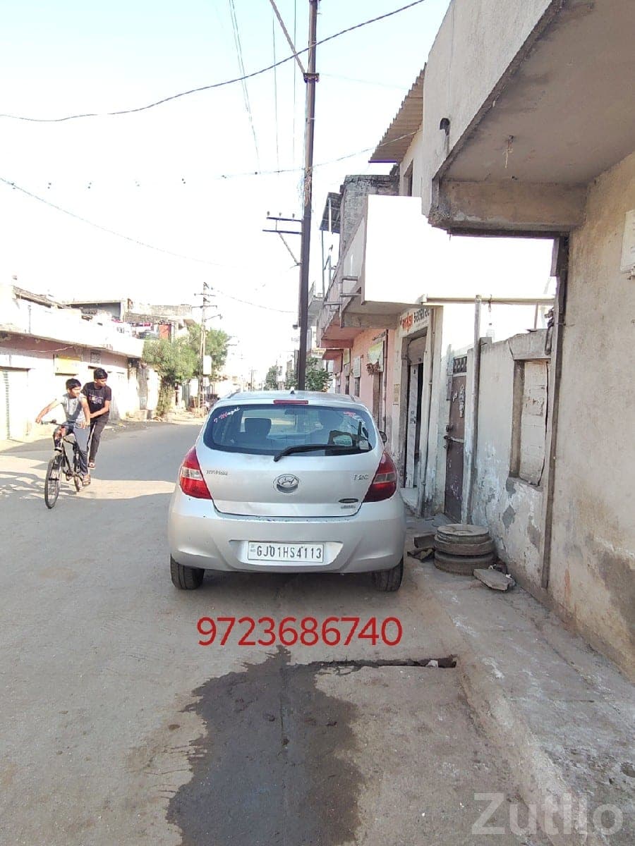 Hyundai i20 Silver Hatchback Car