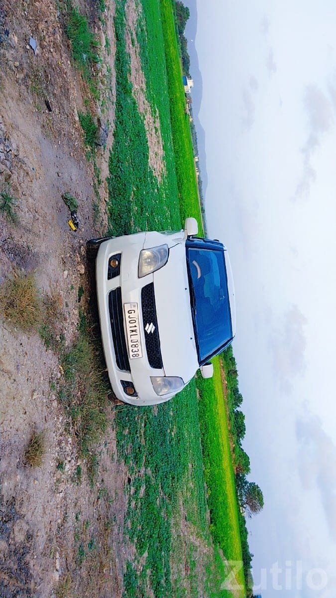 White Maruti Suzuki Swift – Pre-Owned Car