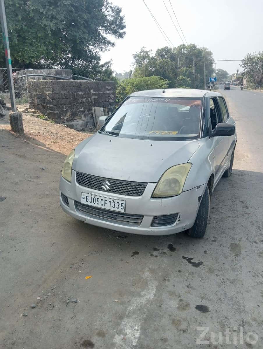 Maruti Swift 2005 CNG Hatchback Maruti Swift 2005 CNG Hatchback