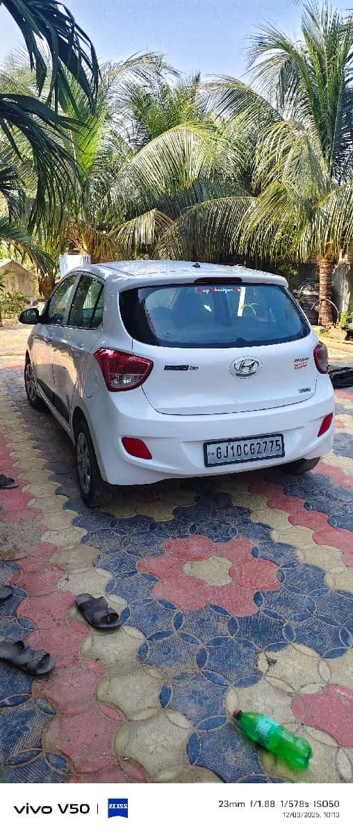 Hyundai Grand i10 VTVT Veshvani SE White Hyundai Grand i10 VTVT Veshvani SE White