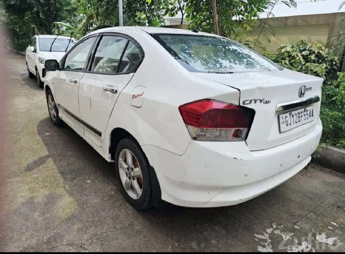 Honda City 2011 Petrol – White Sedan Honda City 2011 Petrol – White Sedan