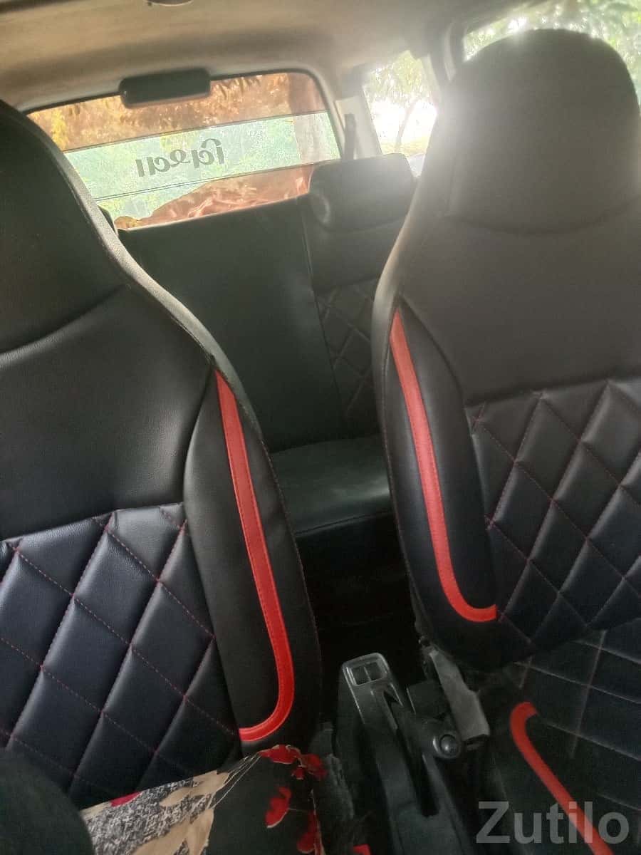 Maruti Eeco with Premium Black-Red Seats Maruti Eeco with Premium Black-Red Seats