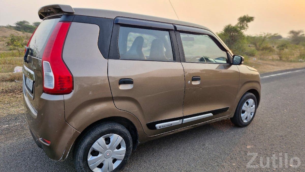 Maruti WagonR Brown Family Car Loan Help