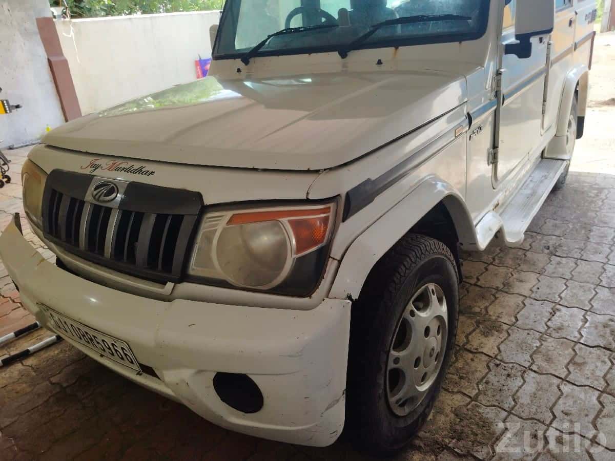 Mahindra Bolero 7 Seater White SUV Mahindra Bolero 7 Seater White SUV