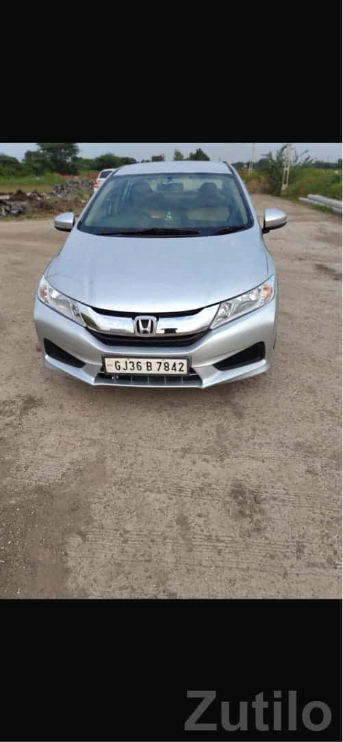 Honda City Silver Sedan – Well Maintained Honda City Silver Sedan – Well Maintained