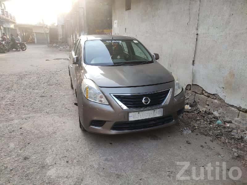 Nissan Sunny XL Bronze Sedan Nissan Sunny XL Bronze Sedan