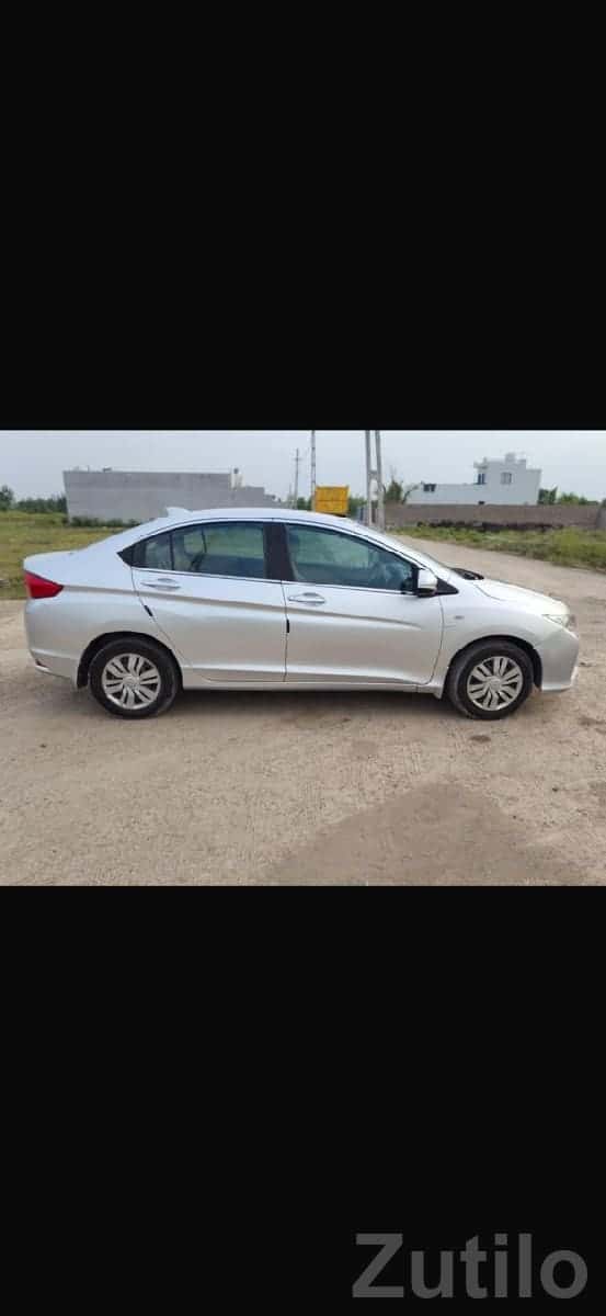 Silver Sedan Four Wheeler Car Silver Sedan Four Wheeler Car