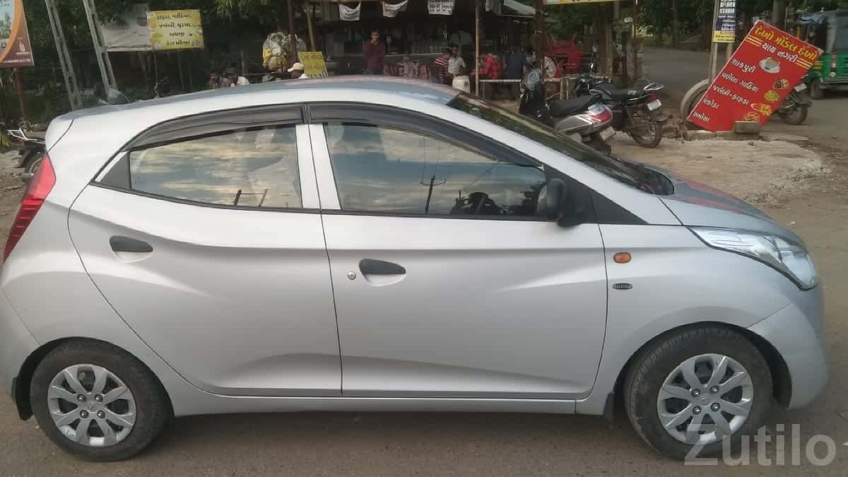 Silver Compact Hatchback Car for Sale Silver Compact Hatchback Car for Sale