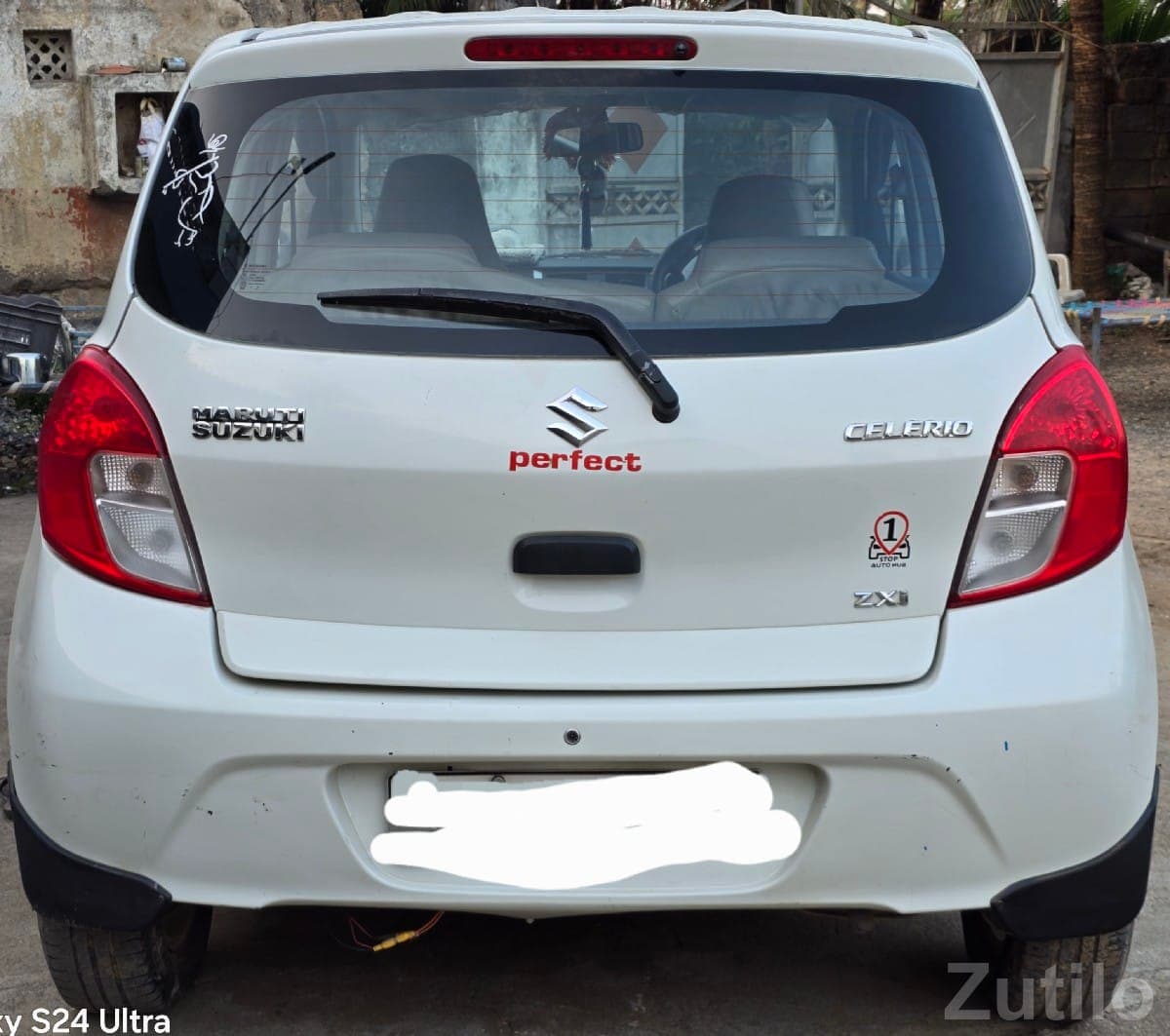 Maruti Suzuki Celerio ZXI White Hatchback Maruti Suzuki Celerio ZXI White Hatchback