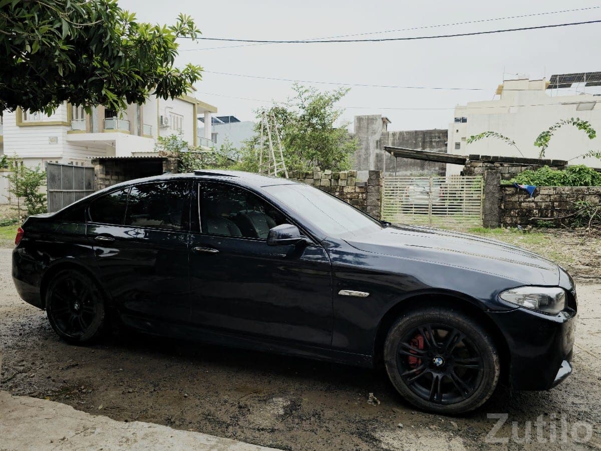 BMW 530d 2013 Sport Sedan – Black