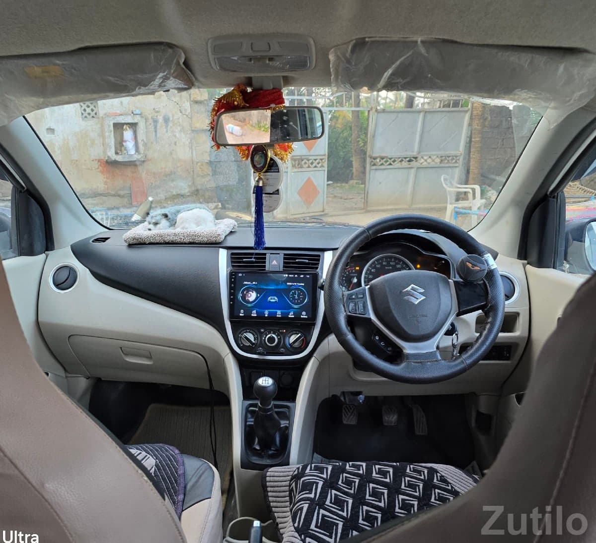 Maruti Suzuki Hatchback with Touchscreen