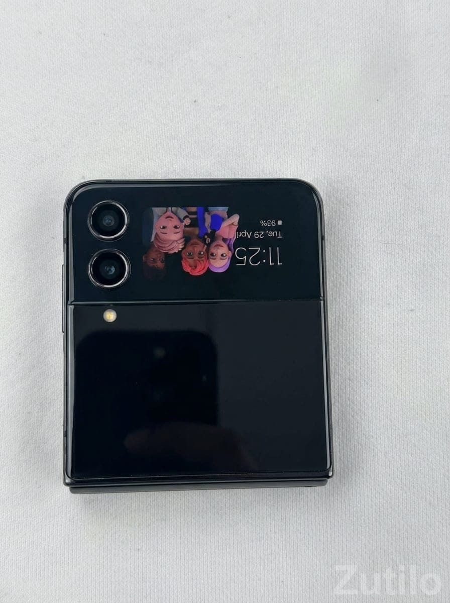 Samsung Galaxy Z Flip4 8/256 Black Samsung Galaxy Z Flip4 8/256 Black