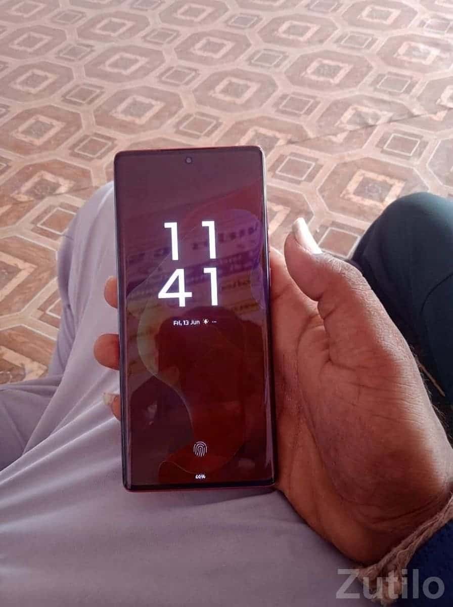 Moto G85 5G AMOLED Display Phone Moto G85 5G AMOLED Display Phone