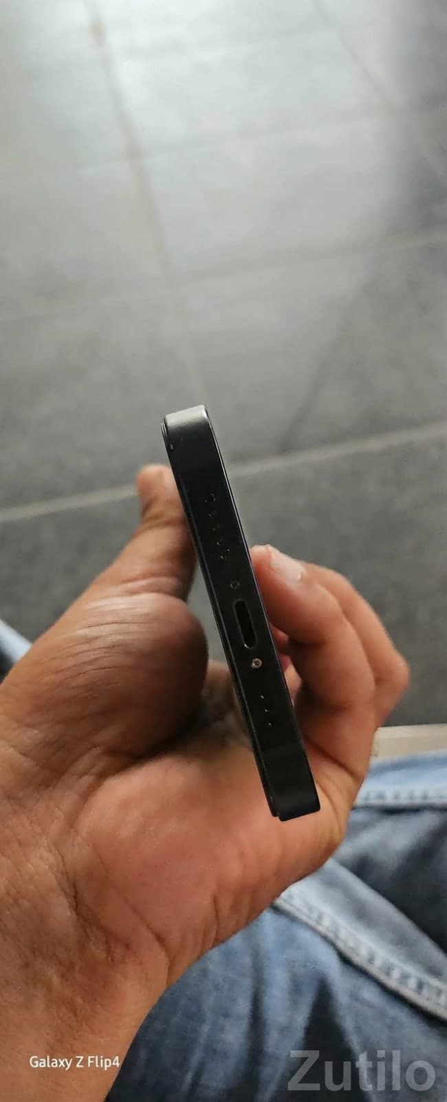 Apple iPhone 12 Black – Great Condition Apple iPhone 12 Black – Great Condition