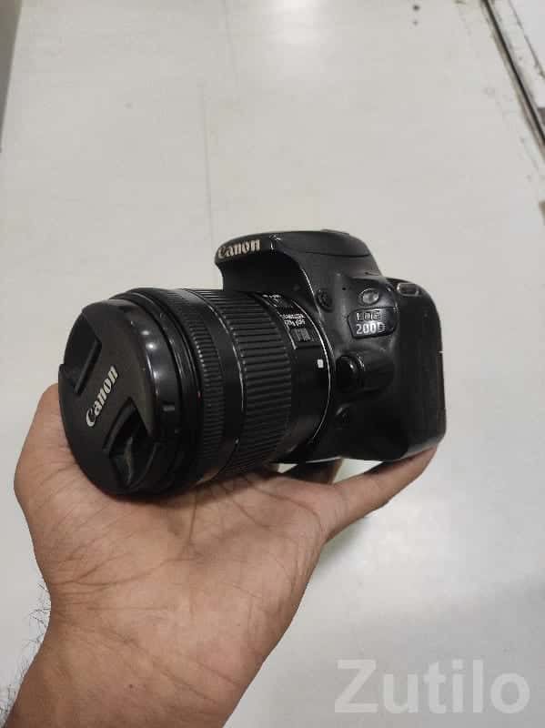 Canon 200D DSLR Touch & Wi‑Fi Camera Canon 200D DSLR Touch & Wi‑Fi Camera