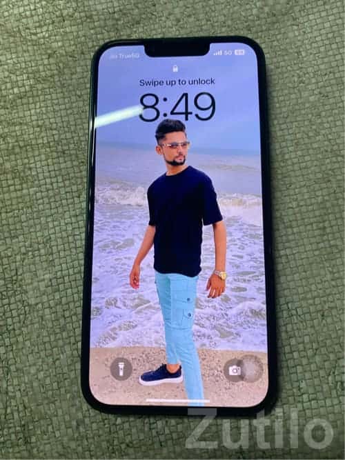 Apple iPhone 13 128GB Black – Great Condition Apple iPhone 13 128GB Black – Great Condition