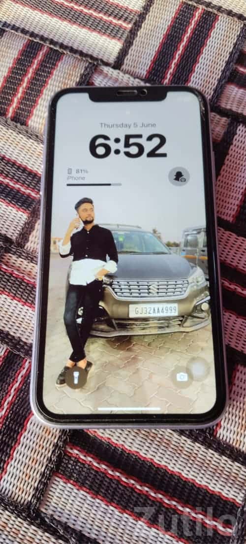 Apple iPhone 11 – Popular Color, With Box Apple iPhone 11 – Popular Color, With Box