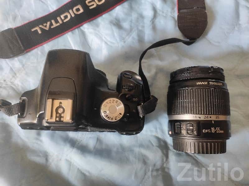 Canon 500D DSLR with 18-55mm Lens Kit Canon 500D DSLR with 18-55mm Lens Kit