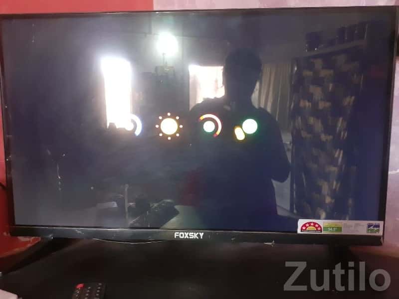 Foxsky Smart TV with Remote Control Foxsky Smart TV with Remote Control