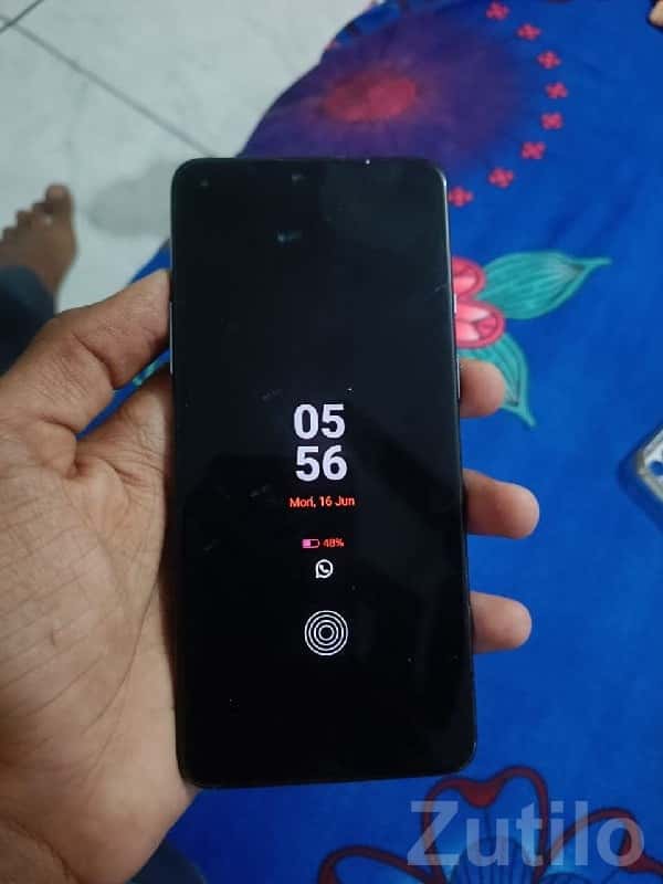 OnePlus Smartphone with AMOLED Display OnePlus Smartphone with AMOLED Display