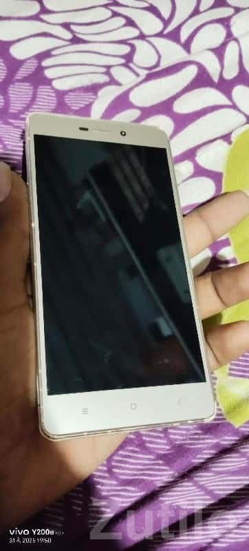 Used Mi Smartphone White – Good Condition Used Mi Smartphone White – Good Condition