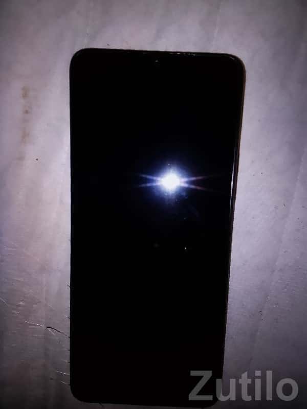 Used Black Touchscreen Smartphone Used Black Touchscreen Smartphone