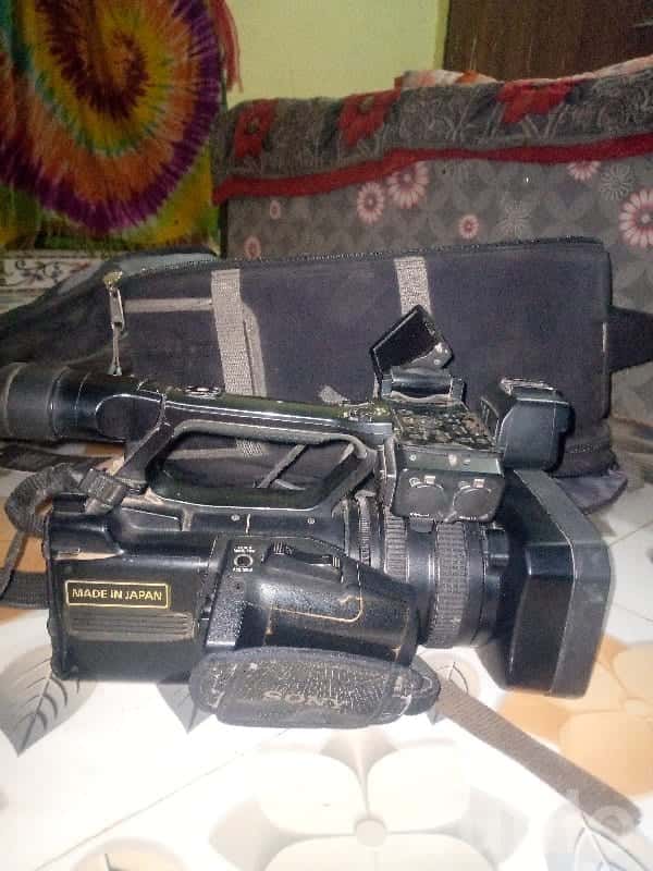 Professional Made in Japan Video Camera Professional Made in Japan Video Camera