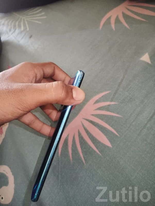 Slim Blue Android Mobile Phone Slim Blue Android Mobile Phone