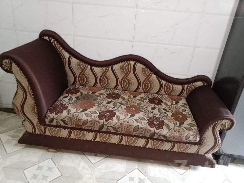 Stylish Brown Floral Sofa Couch