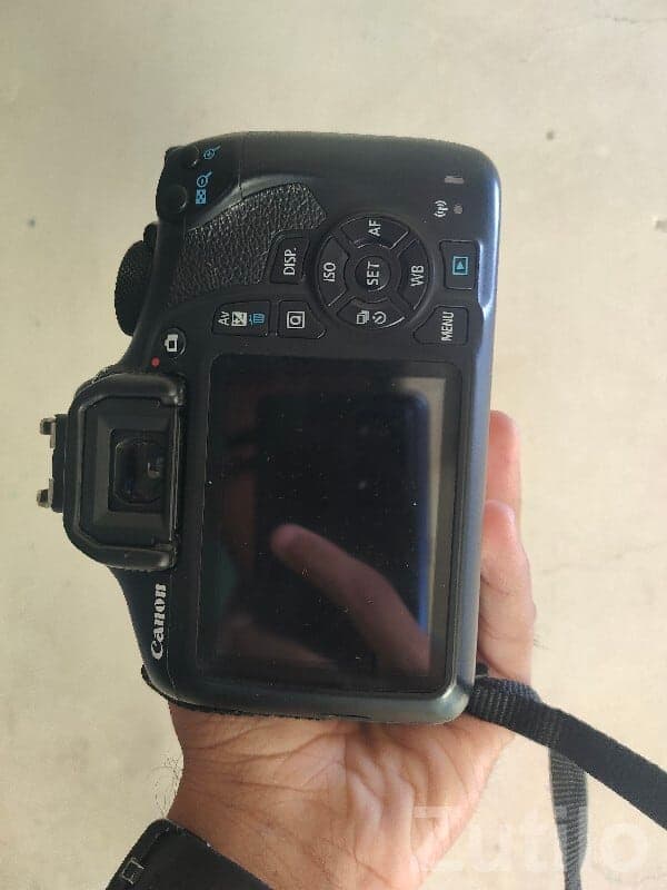 Canon 1300D DSLR with Wi‑Fi Canon 1300D DSLR with Wi‑Fi