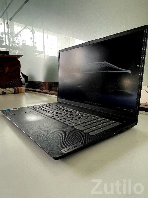 Lenovo Laptop for Sale – Slim Black Lenovo Laptop for Sale – Slim Black