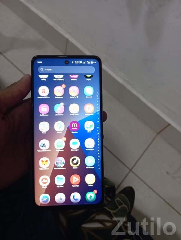 Bezel‑Less Android Smartphone for Sale Bezel‑Less Android Smartphone for Sale