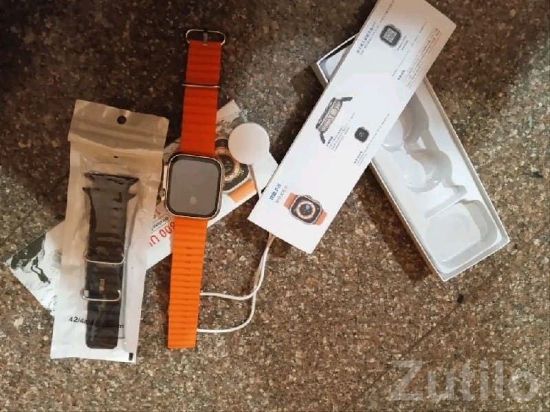 T800 Smart Watch with Extra Strap T800 Smart Watch with Extra Strap