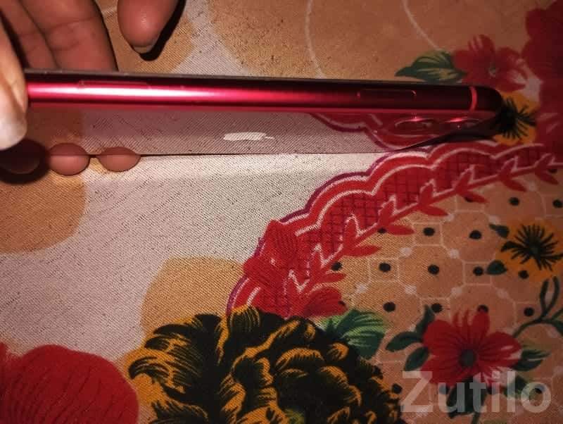 Red iPhone 11 in Good Condition Red iPhone 11 in Good Condition